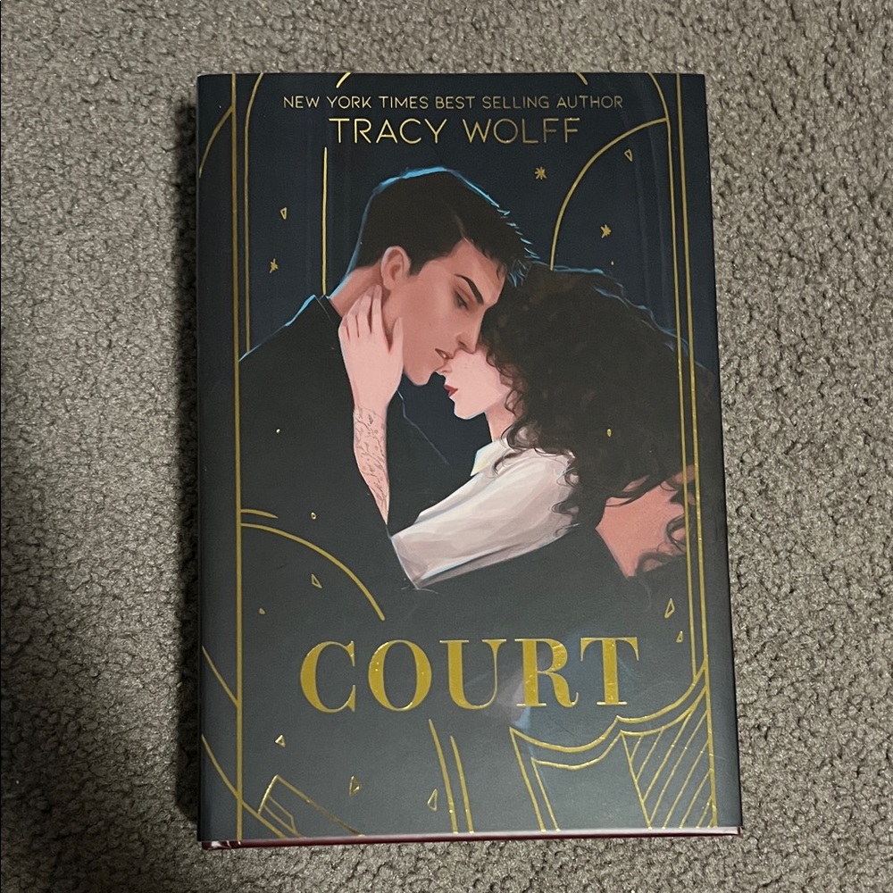 SIGNED BOOKISH BOX EXCLUSIVE Hardcover Book ‘Court’ by Tracy Wolff
